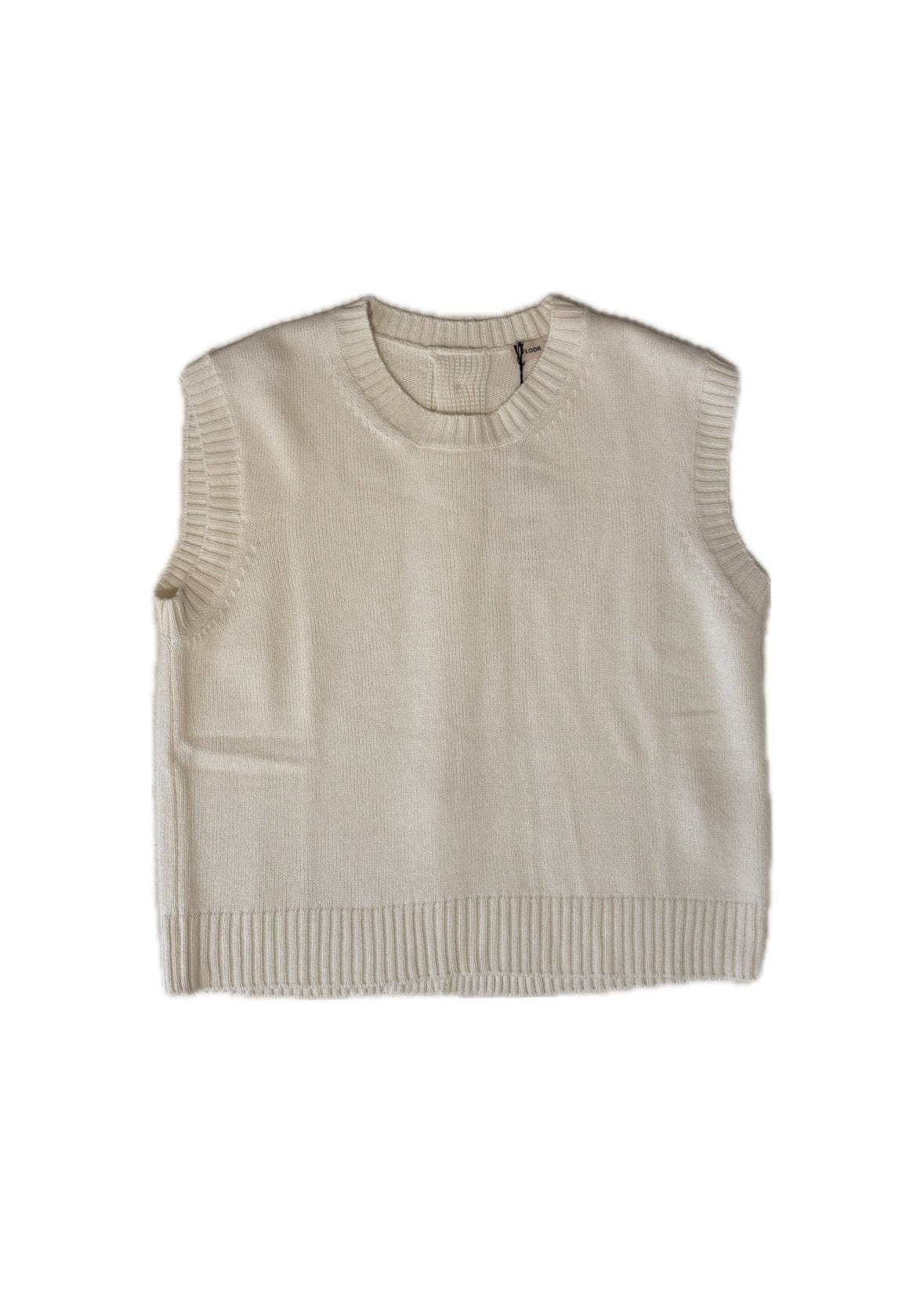 pull sans manche ouvert dans le dos